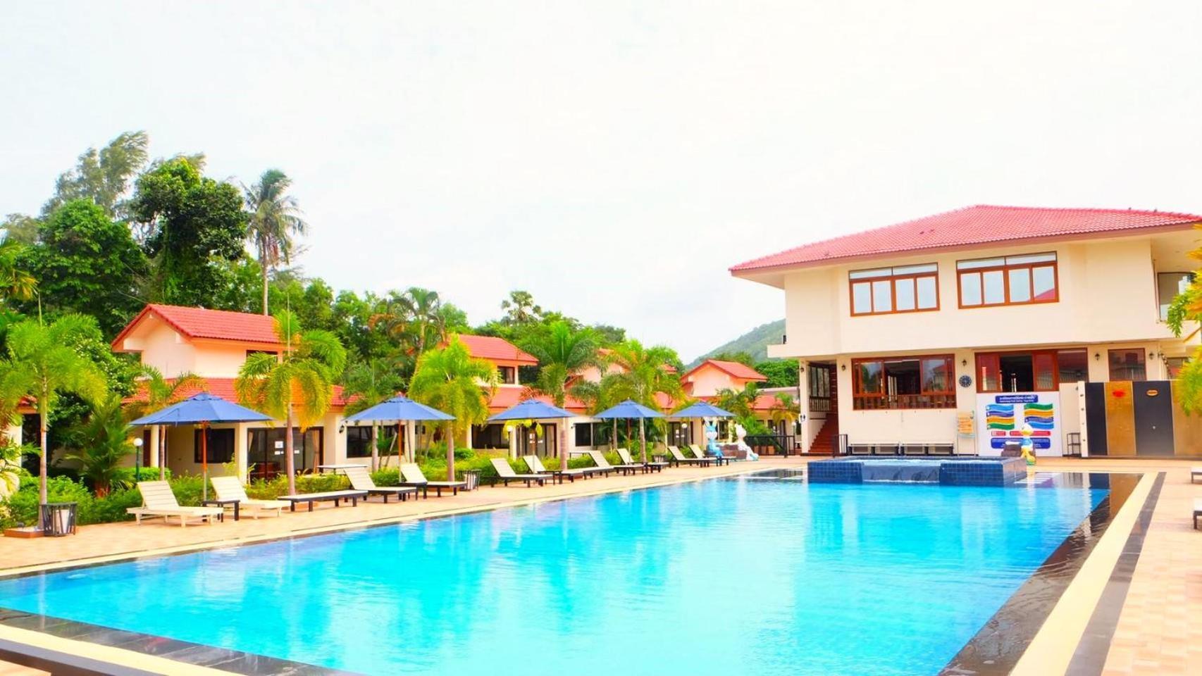 New Travel Beach Hotel & Resort Chao Lao Beach Buitenkant foto