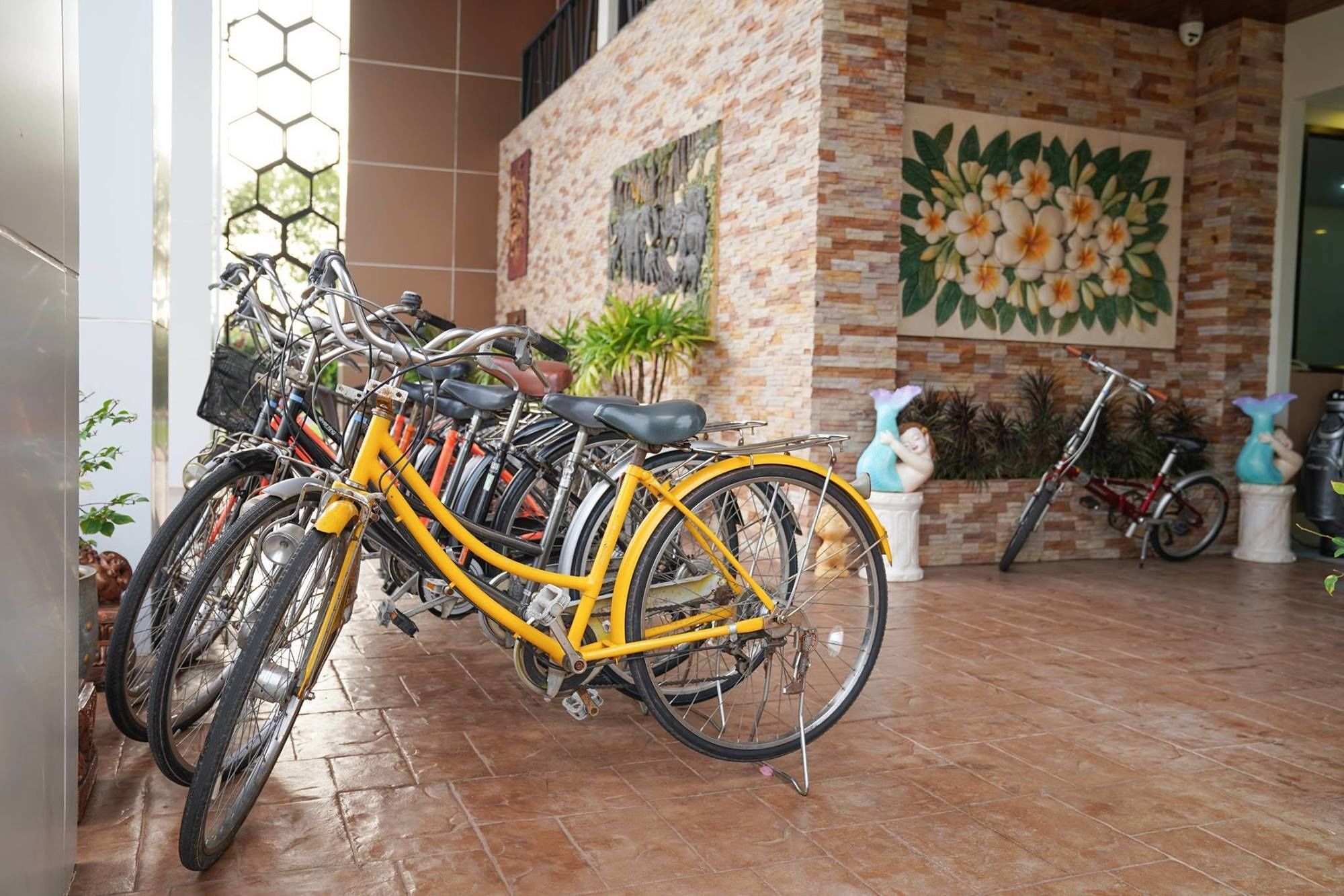 New Travel Beach Hotel & Resort Chao Lao Beach Buitenkant foto