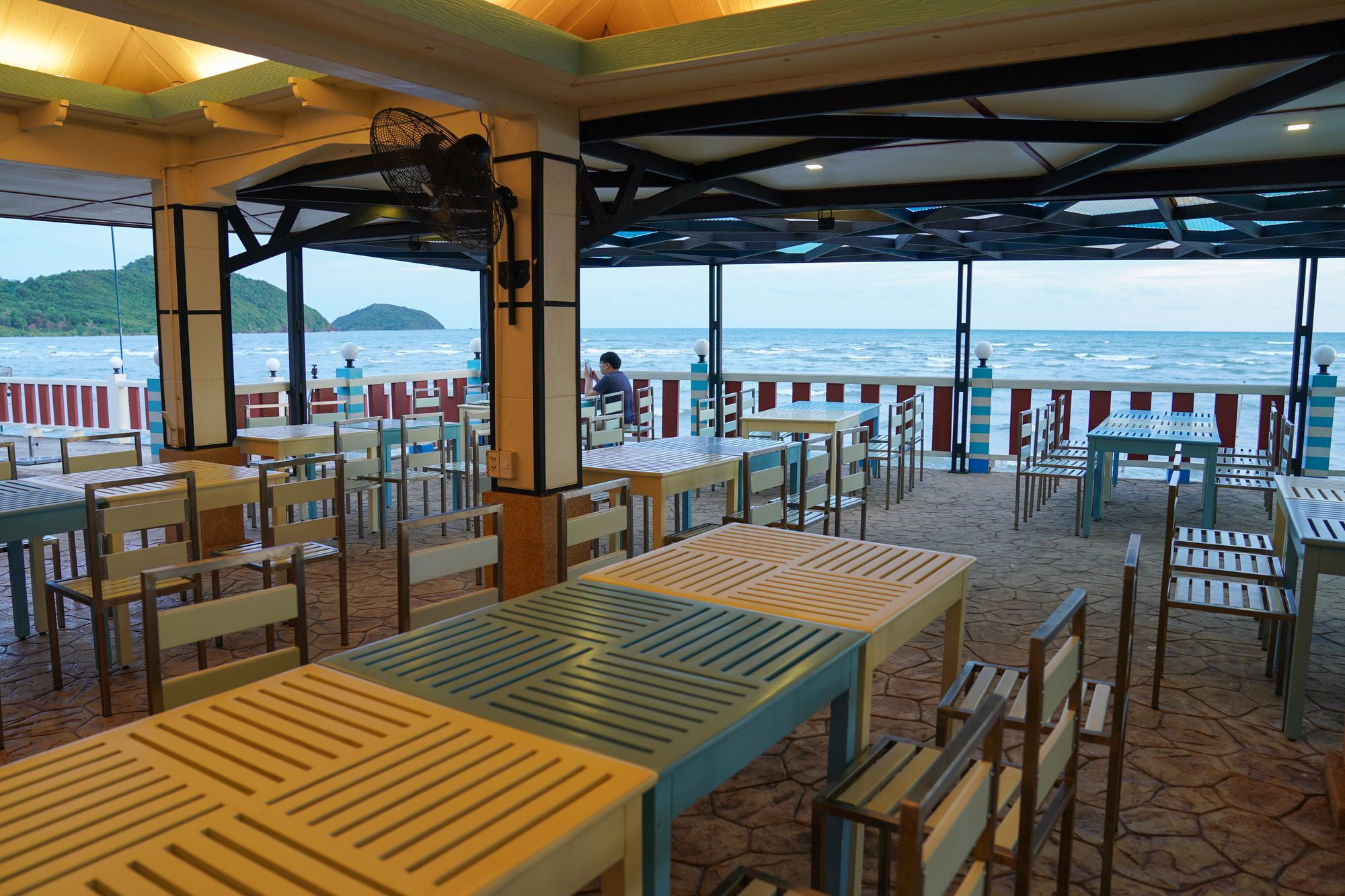 New Travel Beach Hotel & Resort Chao Lao Beach Buitenkant foto