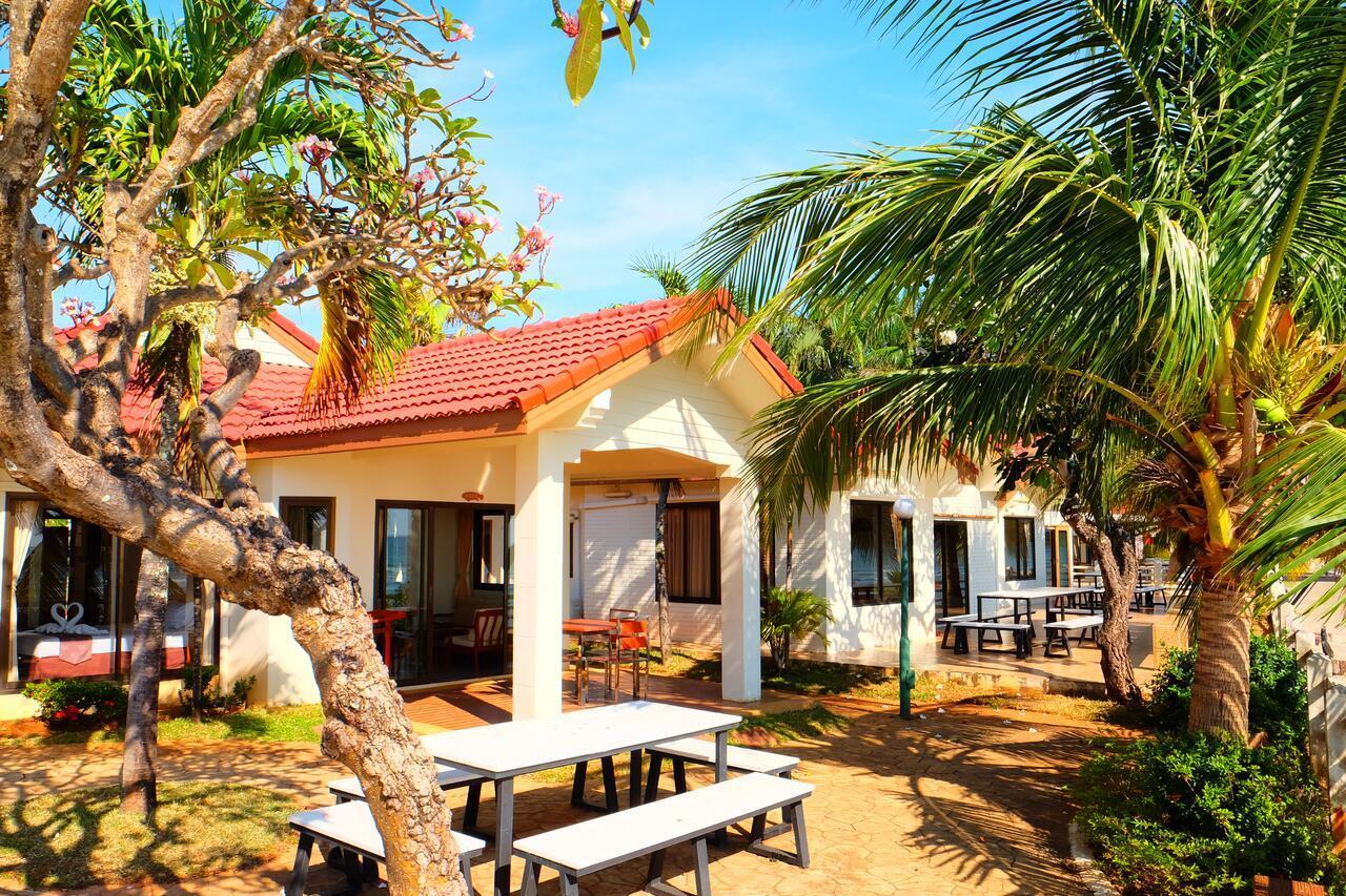 New Travel Beach Hotel & Resort Chao Lao Beach Buitenkant foto