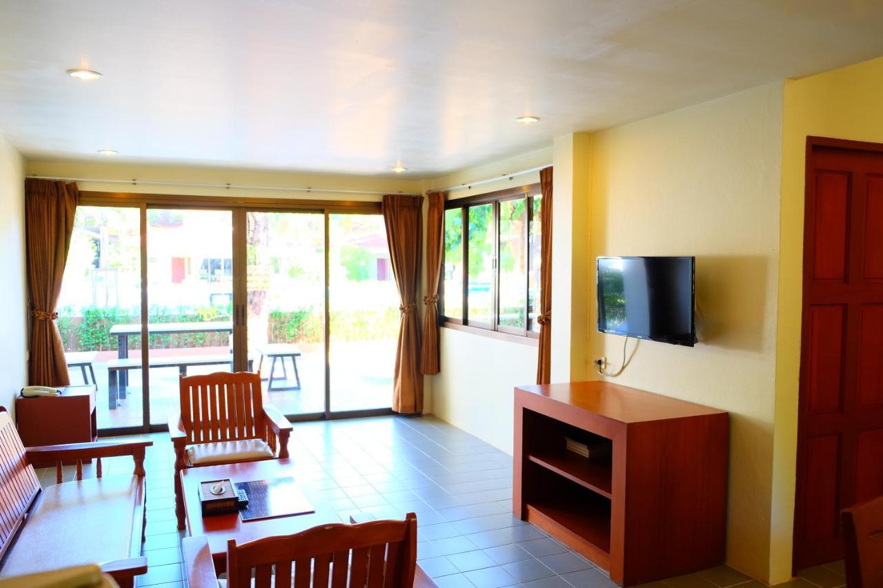 New Travel Beach Hotel & Resort Chao Lao Beach Buitenkant foto