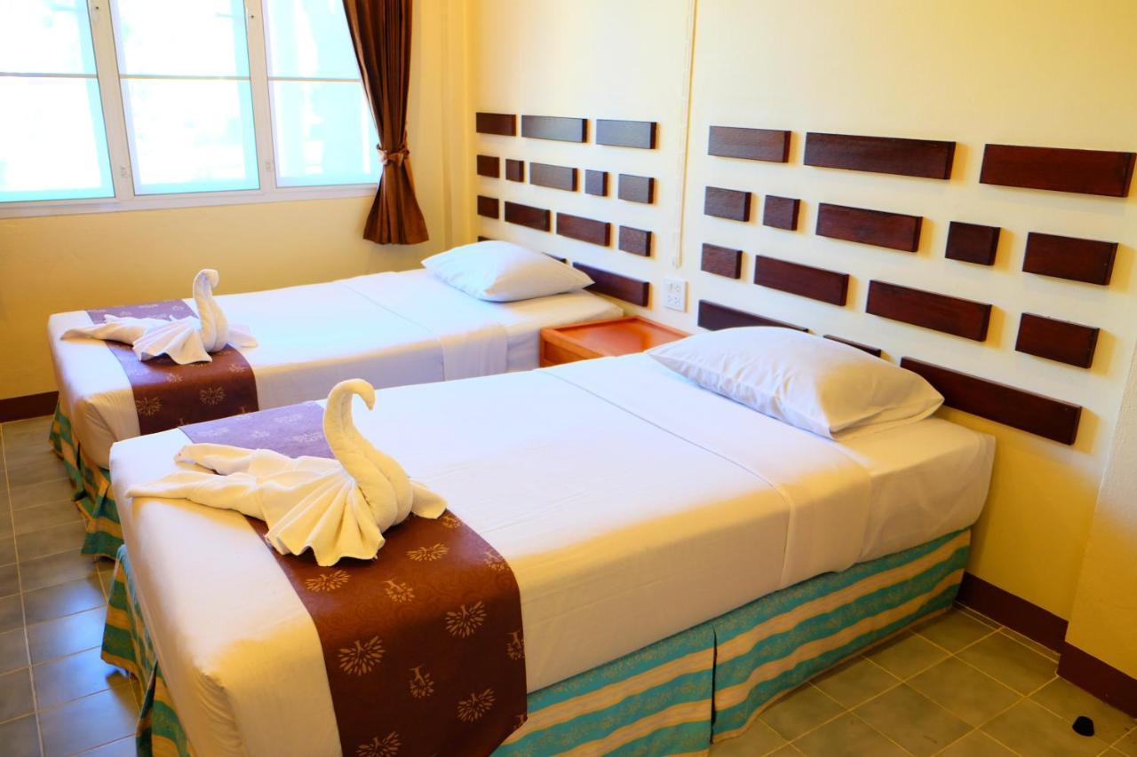 New Travel Beach Hotel & Resort Chao Lao Beach Buitenkant foto